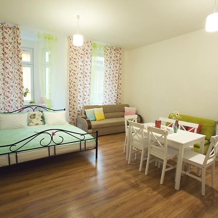 Best Apartments Teplice Bagian luar foto